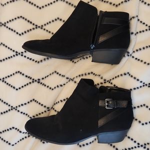 Ankle booties size 9 black